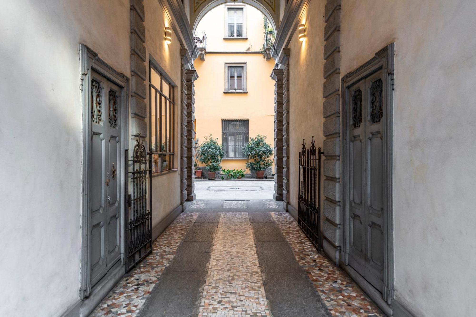 Bright Mini Studio In The Heart Of Milan — Photos 2
